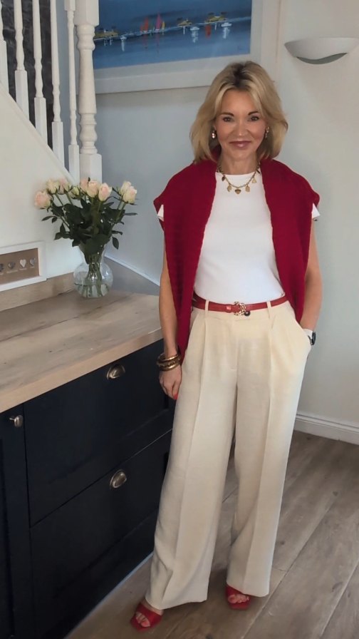 Instagram post by @alis_loveofstyle for Saint and Sofia. Caption reads: [...] and bio. Argent cream trousers....