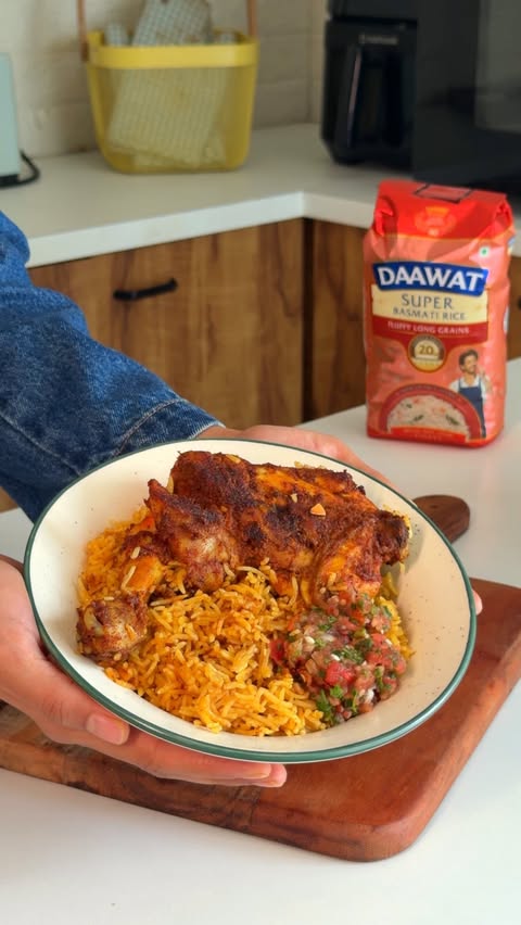 Instagram post by @natsoverfood for Daawat. Caption reads: [...] and you’ve got the perfect meal🩷 #Ad....