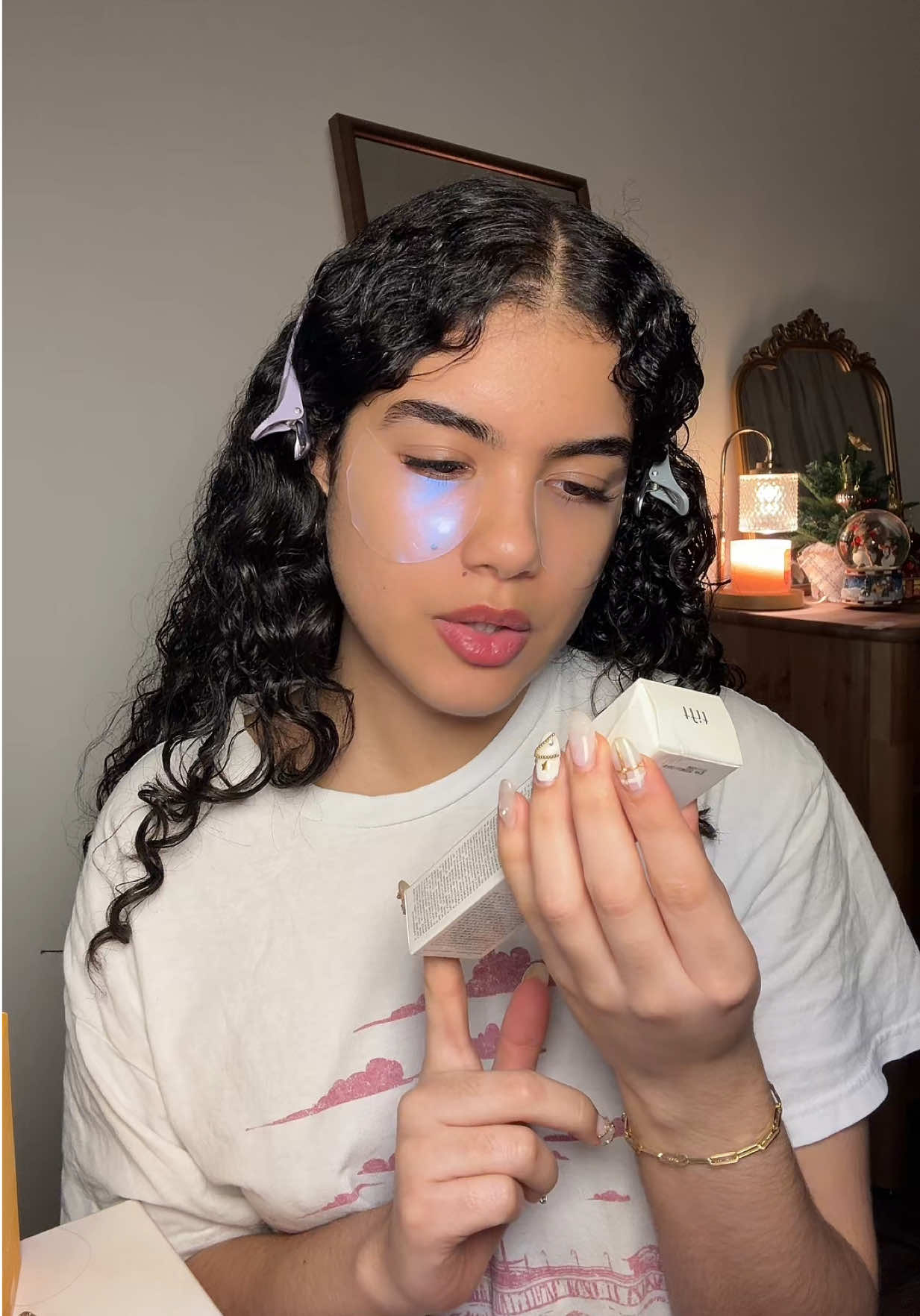 TikTok post by @schantalkarin for arencia. Caption reads: [...] @YesStyleInfluencers @Arencia @KSECRET....