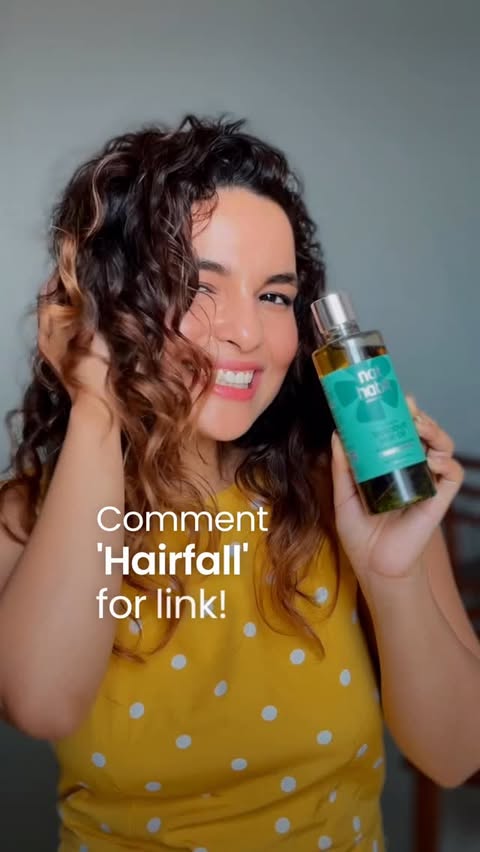 Instagram post by @chitrashi for Nat Habit®. Caption reads: [...] hair oil. That’s when I started using....