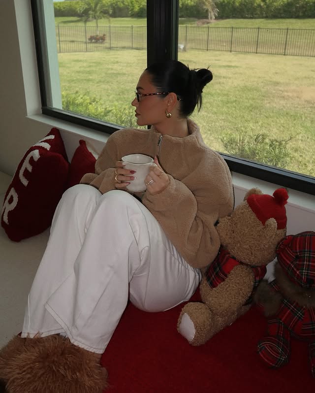 Instagram post by @montana.kaoud for White Fox Boutique. Caption reads: tea & chilly mornings 🧸

shop....