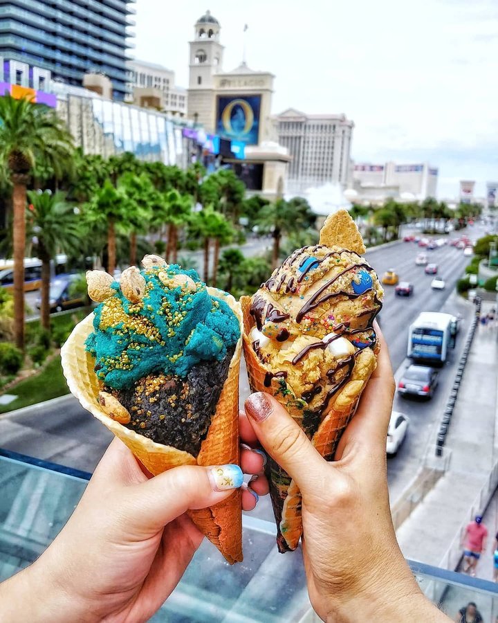 Instagram post by @vegasbythebite for Foodie Tribe. Caption reads: 💥🍪GIVEAWAY!!🍪💥
Recently checked out @eatdoughp....