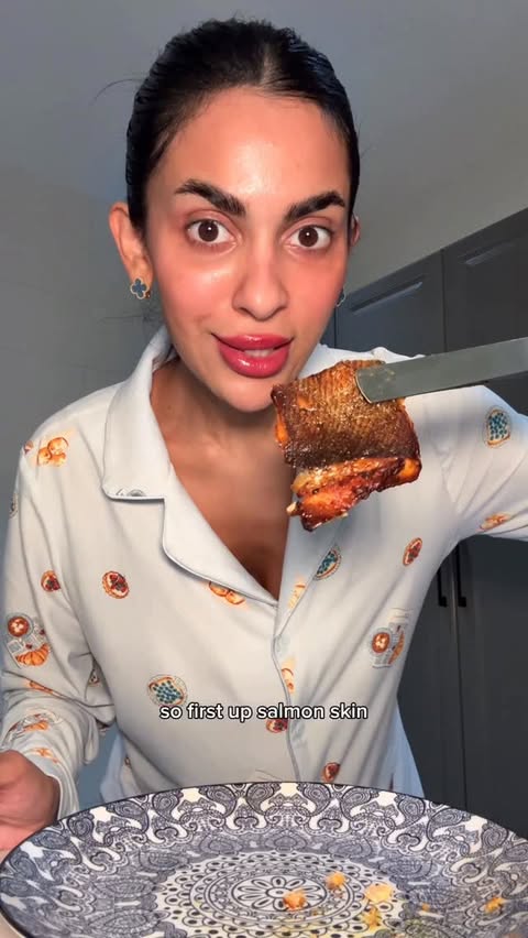 Instagram post by @hala.owais for Eucerin. Caption reads: [...] other serum on the market 💗 @eucerin....