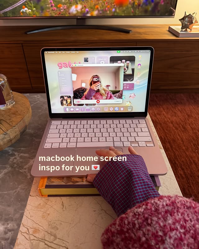 Instagram post by @gabbidei for Apple. Caption reads: [...] #homescreen #widgets product provided by....