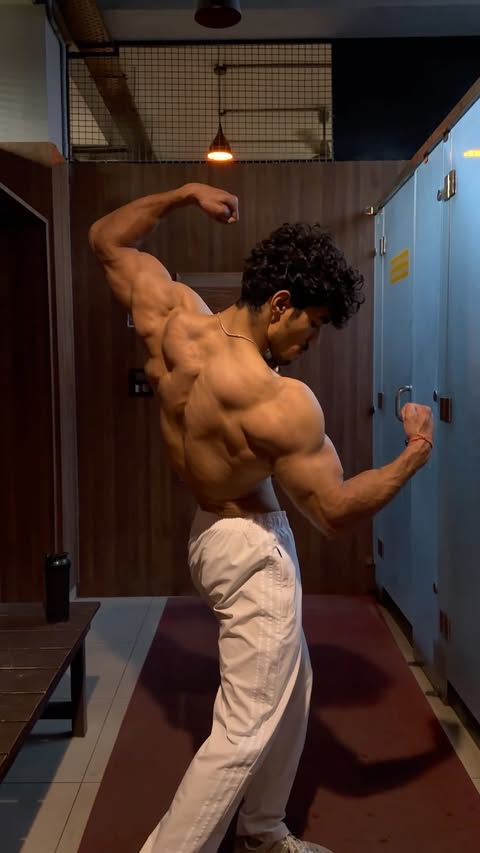 Instagram post by @fitbidlan for MuscleBlaze. Caption reads: Consistency is the key 🔑 . #explore....