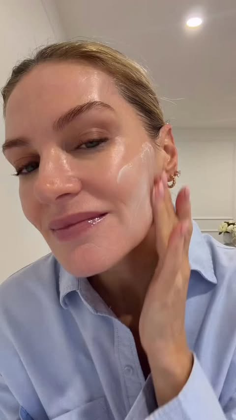Instagram post by @rachel_d_taylor for Jurlique. Caption reads: [...] no time with the new facial masks from....