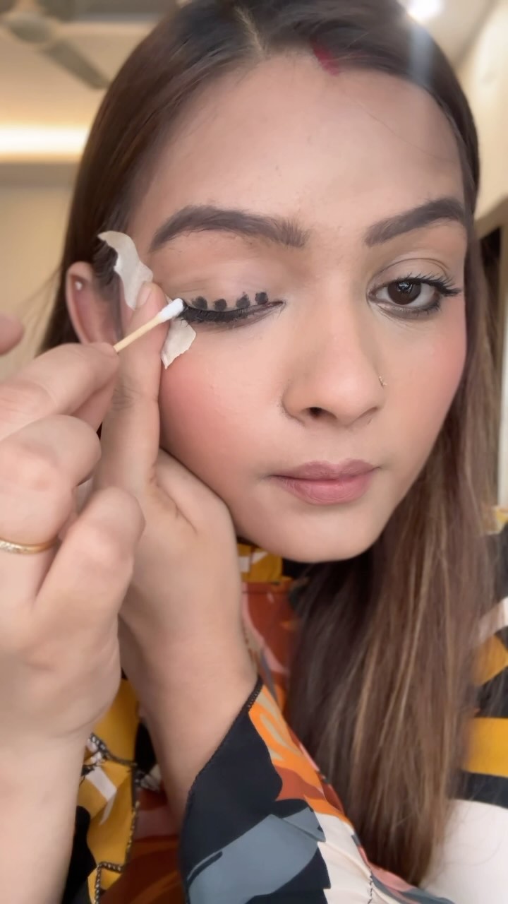 Instagram post by @makeovers_meghna for Swiss Beauty Cosmetic. Caption reads: The wardrobe refresh sale is live from 30th may to....