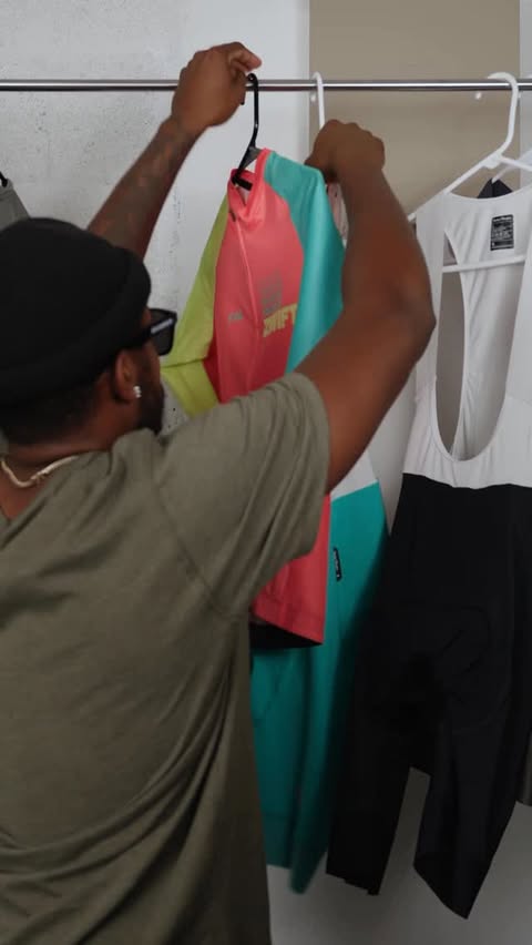 Instagram post by @dijounfarquharson for Zwift. Caption reads: [...] life.

This is how we start the year on....