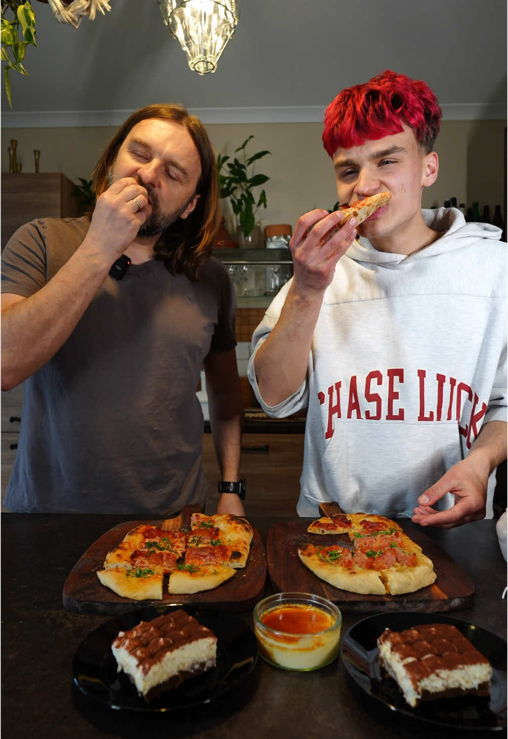TikTok post by @rhaberko for Lidl Polska. Caption reads: #reklama Pizza na Wielkanoc? Czemu nie! W tym roku....