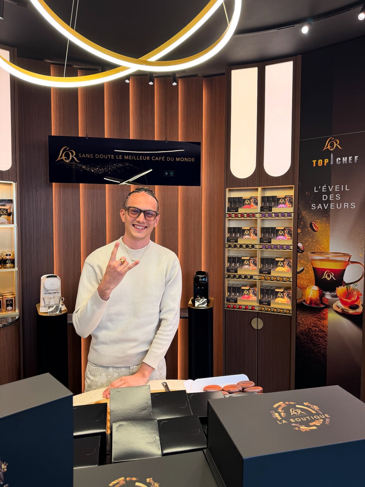 Instagram post by @danny_khezzar for LOR Espresso. Caption reads: Plus qu’un simple Café ☕️ 
Ouverture de la....