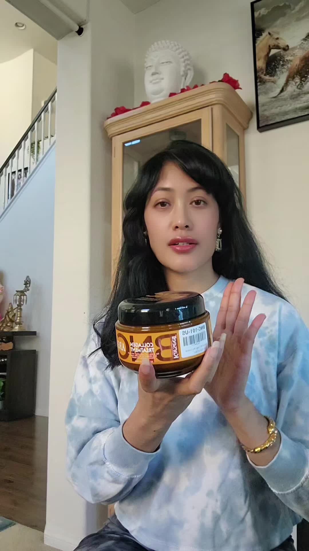 TikTok post by @its_me_ziya008 for Karseell Collagen. Caption reads: #argancollagentreatment #hairmask #karseell....