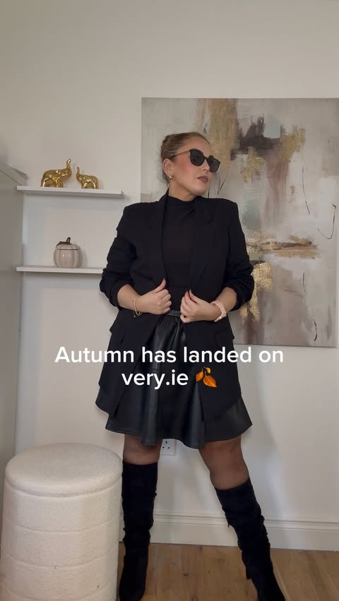 Instagram post by @justjoannesjourneys for Very. Caption reads: [...] staple Autumn Transitional pieces from....