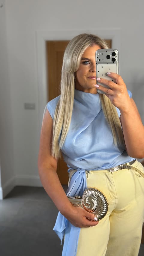 Instagram post by @primiavie for Boohoo. Caption reads: Sunshine & Blue #boohoo #ad @boohoo.