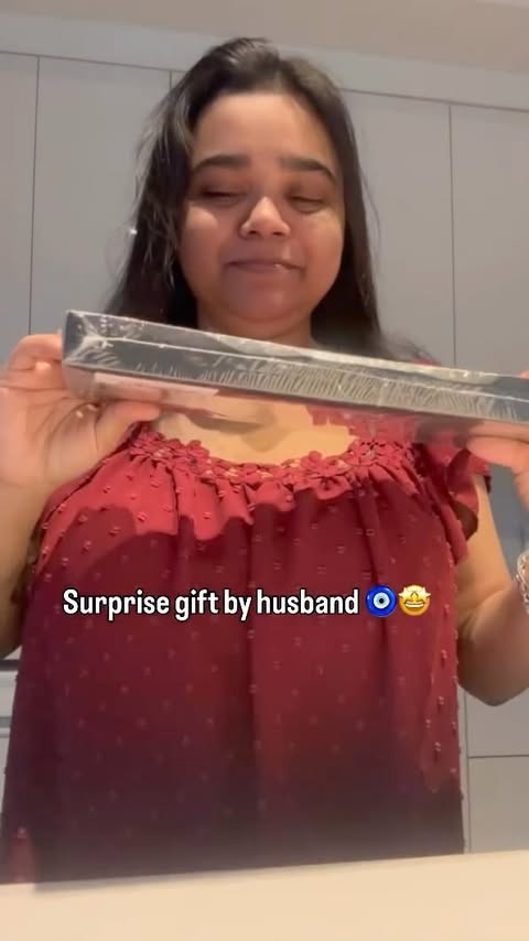 Instagram post by @amialomondal for Revlon Hair Tools. Caption reads: Best gifts are those that we receive when we don’t....