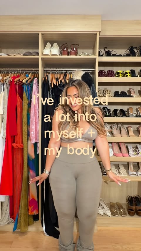 Instagram post by @kristalheredia for WeightWatchers. Caption reads: [...] has been staying connected with the....
