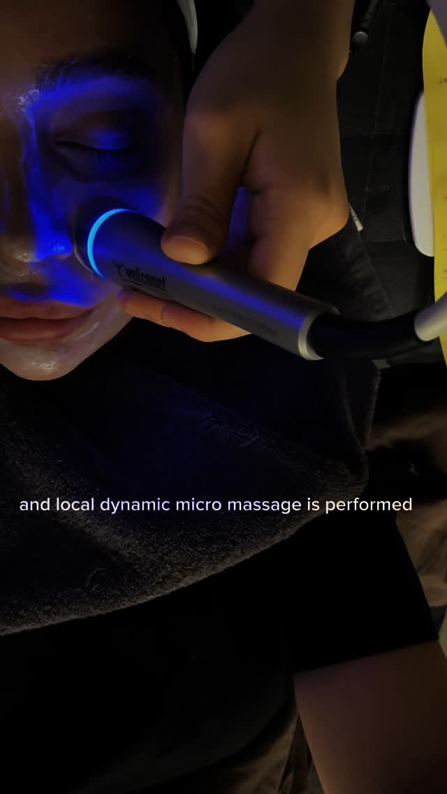 Instagram post by @1ace1ya for Xenia Clinic. Caption reads: Çok güzel olmadı mı? 🥰 @xenia.clinic....