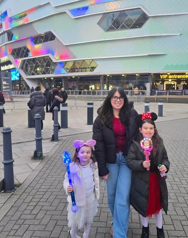 Instagram post by @laura.and.hallie for Disney On Ice. Caption reads: [...] and Lola had the most magical day at Disney....