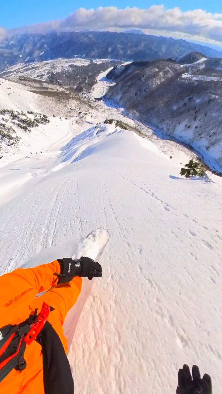 Instagram post by @marcobassot for Salomon Italia. Caption reads: Don't look down 😱🏂Japan 🇯🇵
Endless ridge....