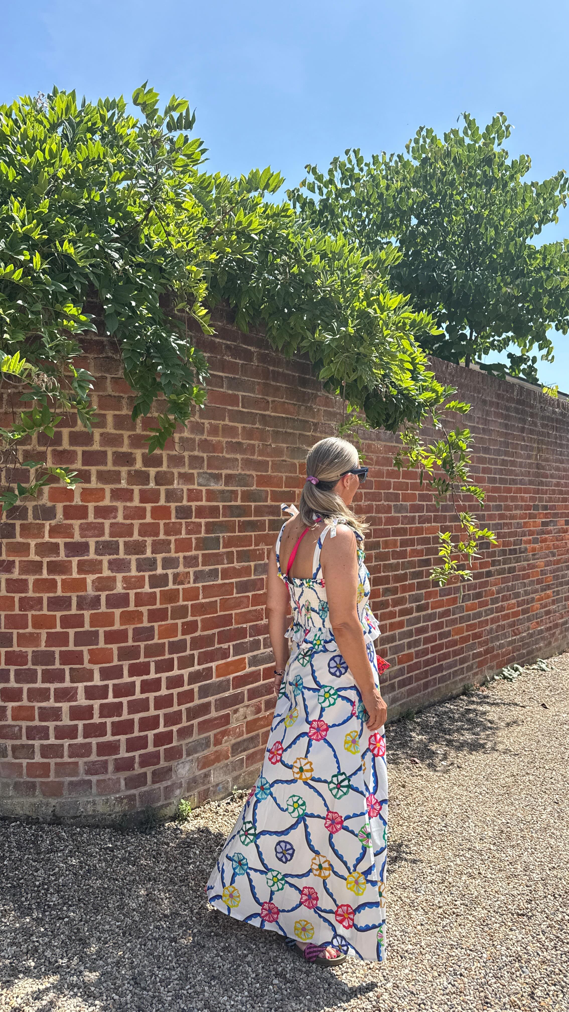 Instagram post by @erica_davies for Celia B. Caption reads: [...] had a lovely weekend! 🌸☀️🌸
.
Dress,....