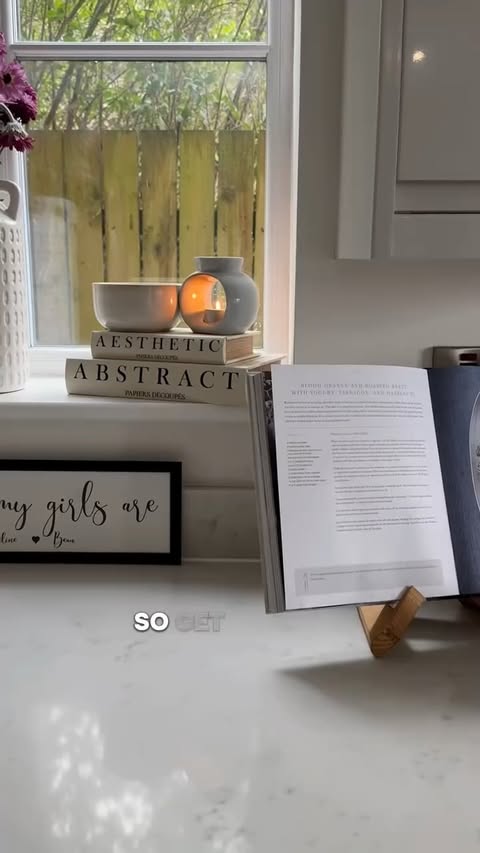 Instagram post by @brandese_ for Cleanipedia. Caption reads: [...] what better way to celebrate 🫧🧽🌻🐑....