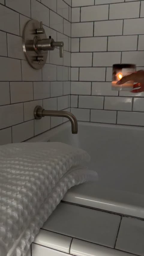 Instagram post by @shutthekaleup for Brooklinen. Caption reads: [...] to get early access to @brooklinen’s Black....