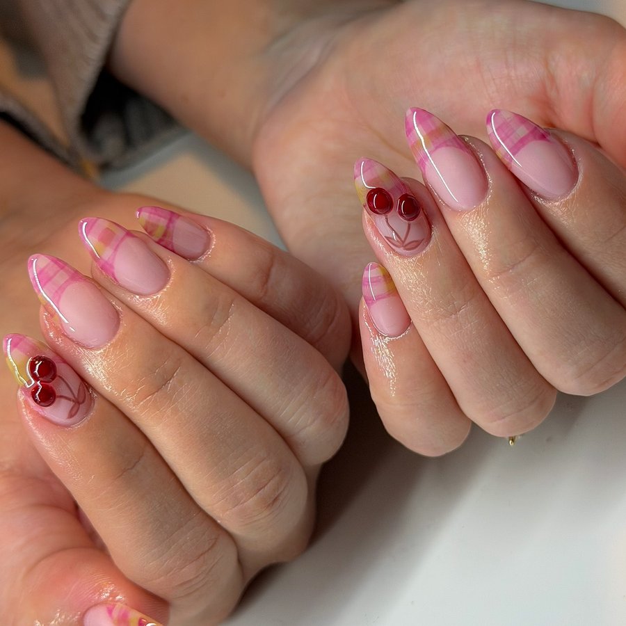 Instagram post by @nailsbysue__ for Madam Glam. Caption reads: I will never get sick of doing these nails!!....