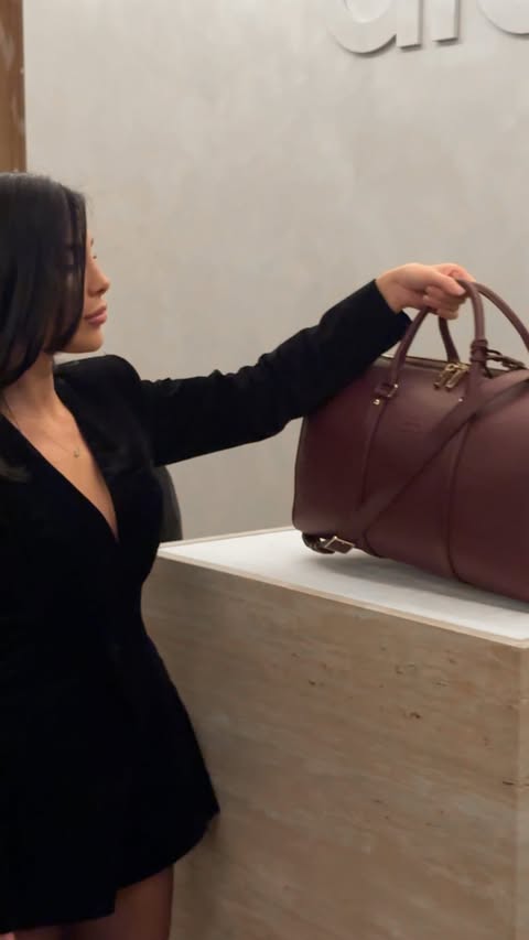 Instagram post by @zeynepuludag for Alo Yoga. Caption reads: The bag edition @alo @aloyoga #reklam.