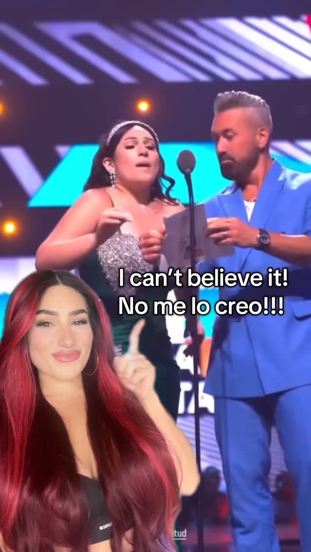 Instagram post by @premiosjuventud for Univision. Caption reads: [...] voy para Panamá con @premiosjuventud....