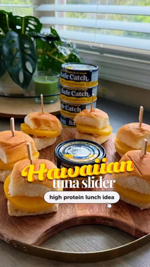 Instagram post by @linacapturelife for Safe Catch. Caption reads: [...] This new recipe with my fav duo....
