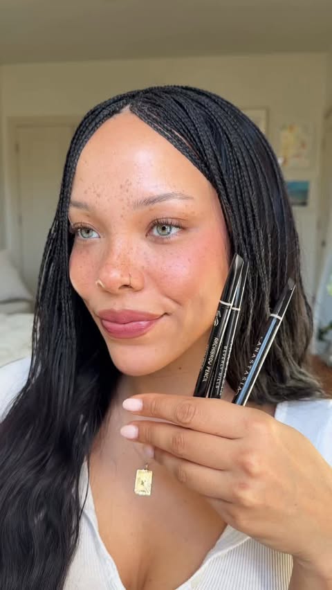 Instagram post by @badgal.edie for Anastasia Beverly Hills. Caption reads: Anastasia Beverly Hills is the best in the game....