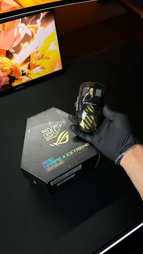 Instagram post by @efeseneq for Republic of Gamers. Caption reads: ASUS ROG HARPE II EXTREME 20.Yıl Özel Sürüm....