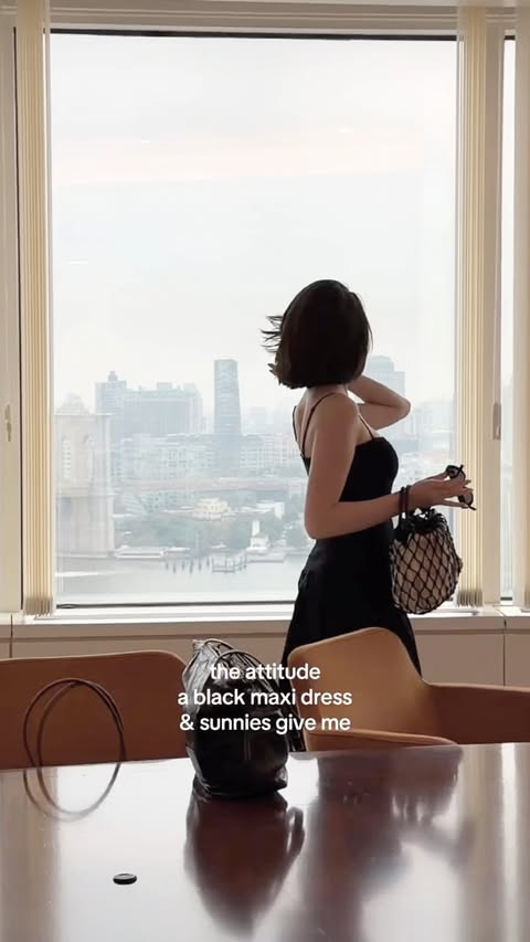 Instagram post by @nila for Tommy Hilfiger. Caption reads: @tommyhilfiger #tommyfamily *Werbung.