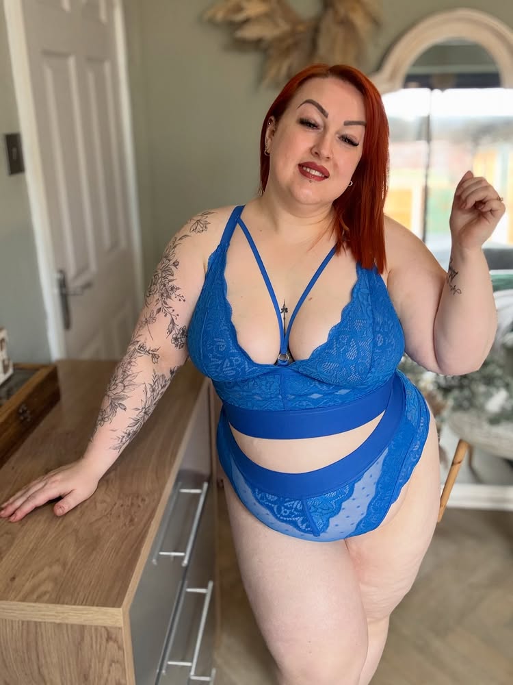 Instagram post by @curvy_crazy_cute for Tutti Rouge. Caption reads: There’s something so powerful about just being....
