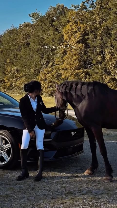 Instagram post by an influencer for Flexcar. Caption reads: [...] that fits the plans. @flexcar....