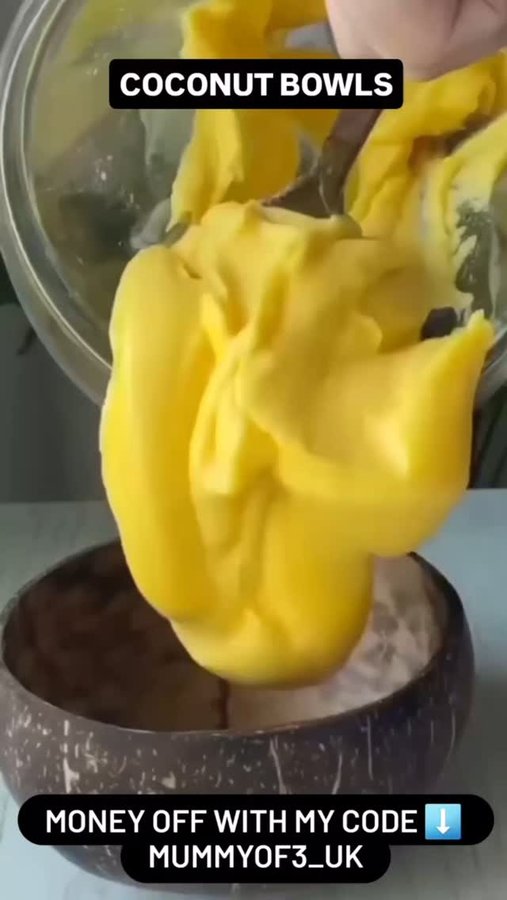 Instagram post by @mummyof3_uk for Coconut Bowls. Caption reads: 🥥🌴🥥 AD| COCONUT BOWLS 🥥🌴🥥
Our Solution to a....