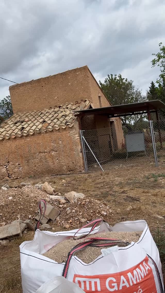 Instagram post by @habu_official for Leatherman. Caption reads: Let’s see what happened in the meantime….....