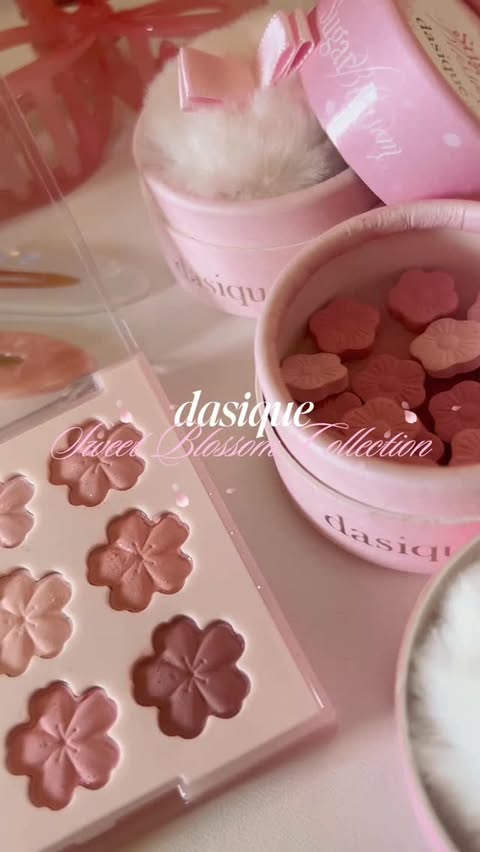 Instagram post by @___suuu4 for Dasique. Caption reads: dasique @dasique_official @dasique_jp 🌸Sweet....