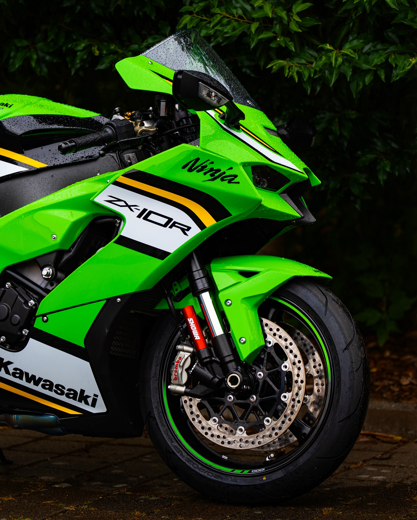 Instagram post by @juli.rides for Cardo Systems. Caption reads: Ich fahre die ZX-10R jetzt seit einer Woche, im....