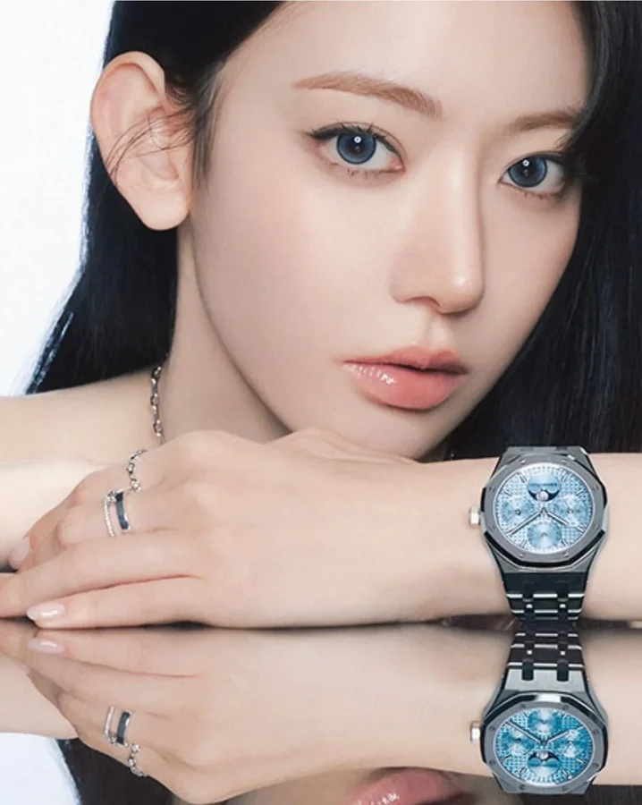 Instagram post by @39saku_chan for Audemars Piguet. Caption reads: @voguejapan @audemarspiguet #PR

Photographer....