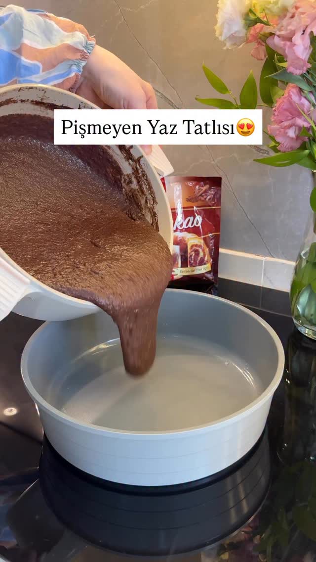 Instagram post by @lezzettdokunusu for A101. Caption reads: Yalnızca birkaç malzeme ile büyük mutluluğu....