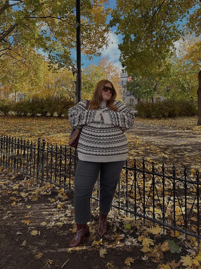 Instagram post by @lauren_wambolt for Penningtons. Caption reads: Montreal recap!!☕️🏒🥯🪡✨ had the best week with....