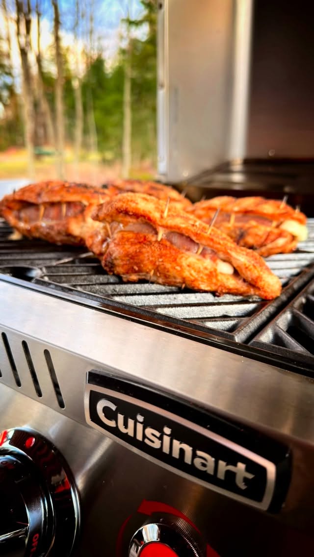 Instagram post by @grillhunters for Cuisinart. Caption reads: Creamy. Crispy. Garlicky. 🔥

Chicken breast....