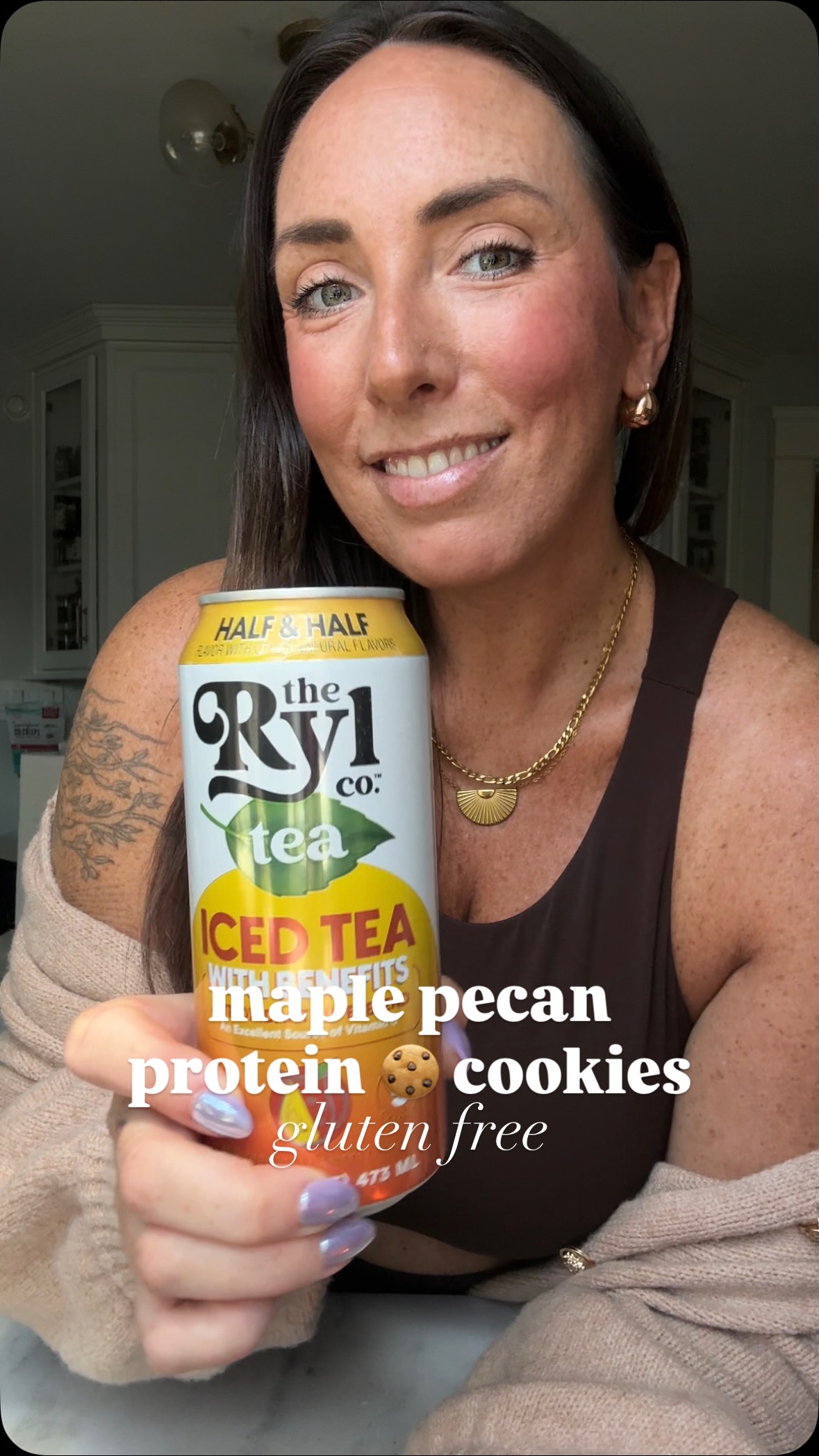 Instagram post by @prettydeliciouslife for Ryl Tea. Caption reads: I made a Maple Pecan version of my viral gluten....