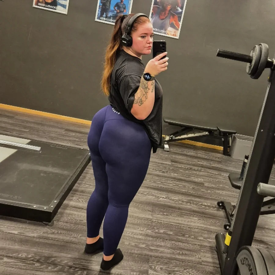 Instagram post by @robynronnberg for Gtechwear. Caption reads: F R E D A G!
det firas i @gtechwear som....