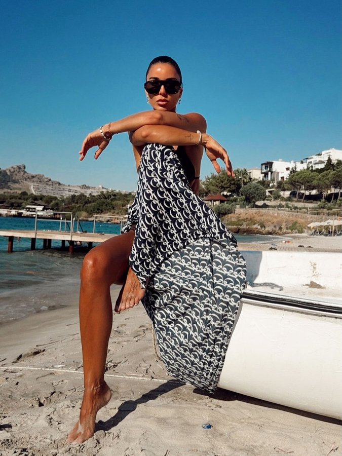 Instagram post by @nurbilenyavuzer for Beauty Omelette. Caption reads: made for summer🩵

reklam.