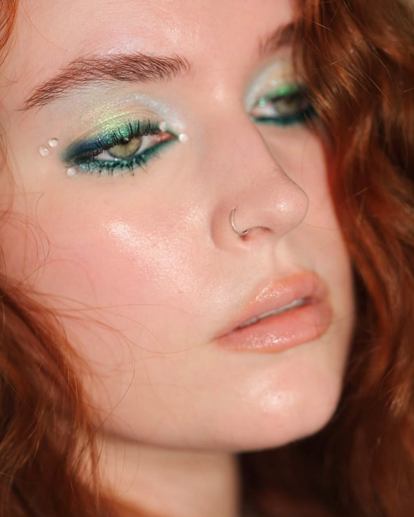 Instagram post by @merry.laney for Pacifica Beauty. Caption reads: this look feels very me 

skin:
@karlacosmetics....