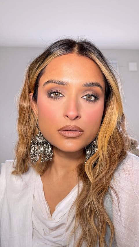 Instagram post by @the_etiquette_rouge for Insight Cosmetics. Caption reads: [...] #indianmakeuptutorial #insightcosmetics....