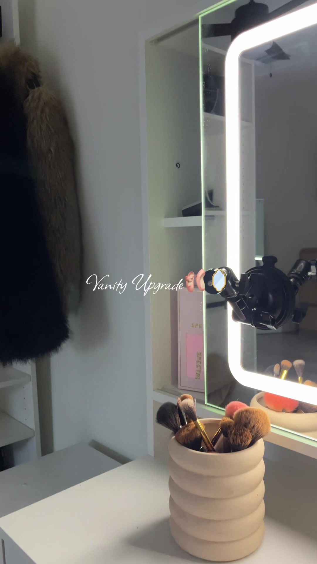 TikTok post by @iamtherealimanii for Vabches. Caption reads: [...] so nice and the lighting is perfect <3....