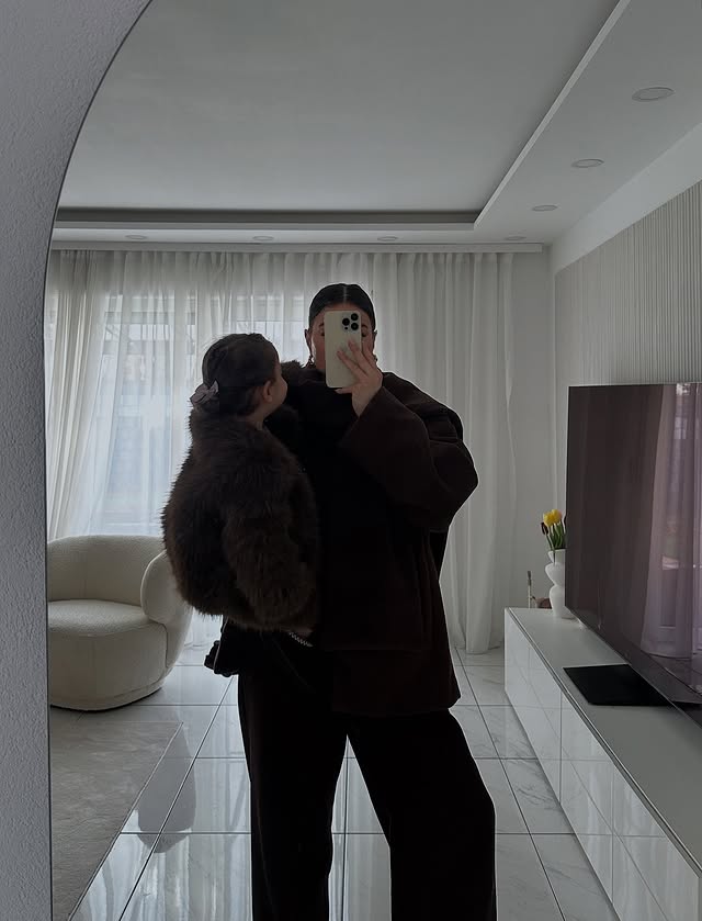 Instagram post by @e1ifim_ for NA-KD. Caption reads: me & mini me. 🧸

*anzeige Outfit: @nakdfashion....