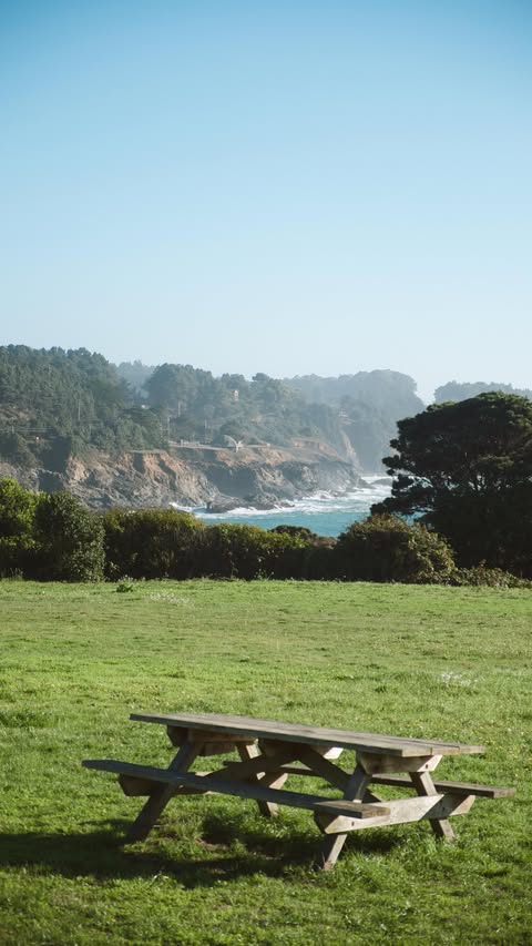 Instagram post by @cindyycheeks for HotelTonight. Caption reads: #ad | I went from scrolling on HotelTonight to the....